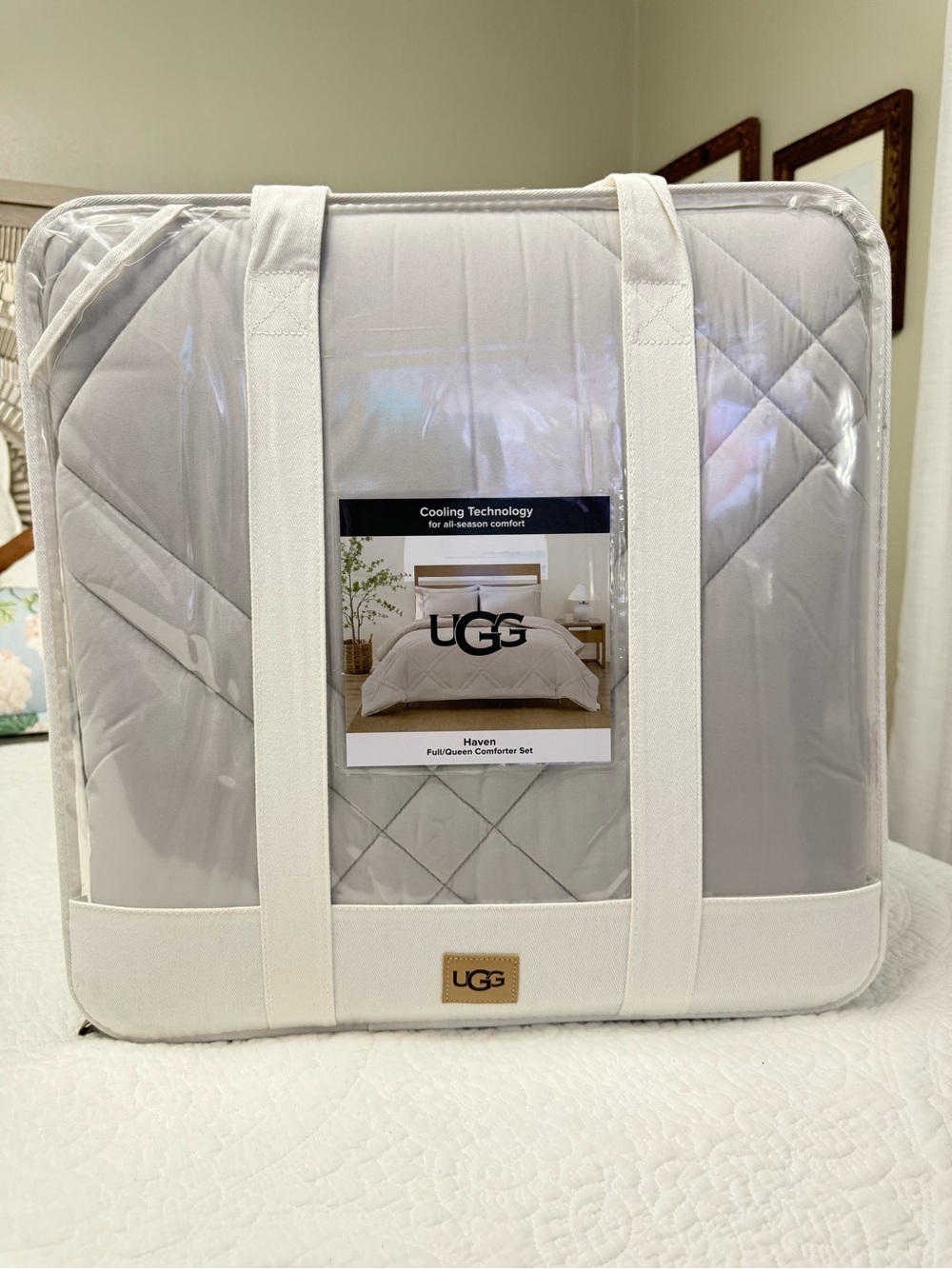 UGG Haven Full/Queen Comforter Set in Light Gray